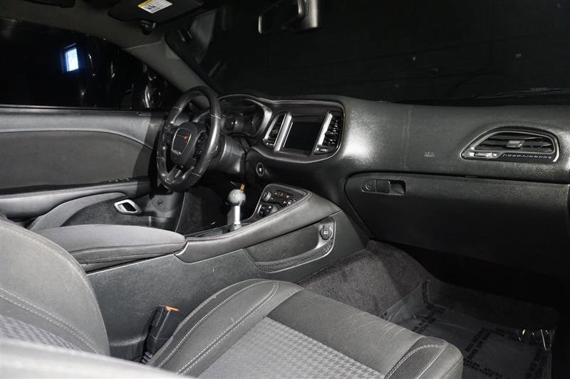Used 2018 Dodge Challenger R/T w/ Blacktop Package image 26
