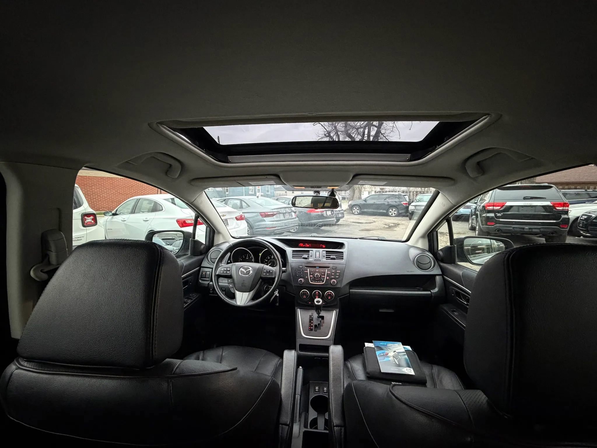 Used 2013 MAZDA MAZDA5 Grand Touring image 2