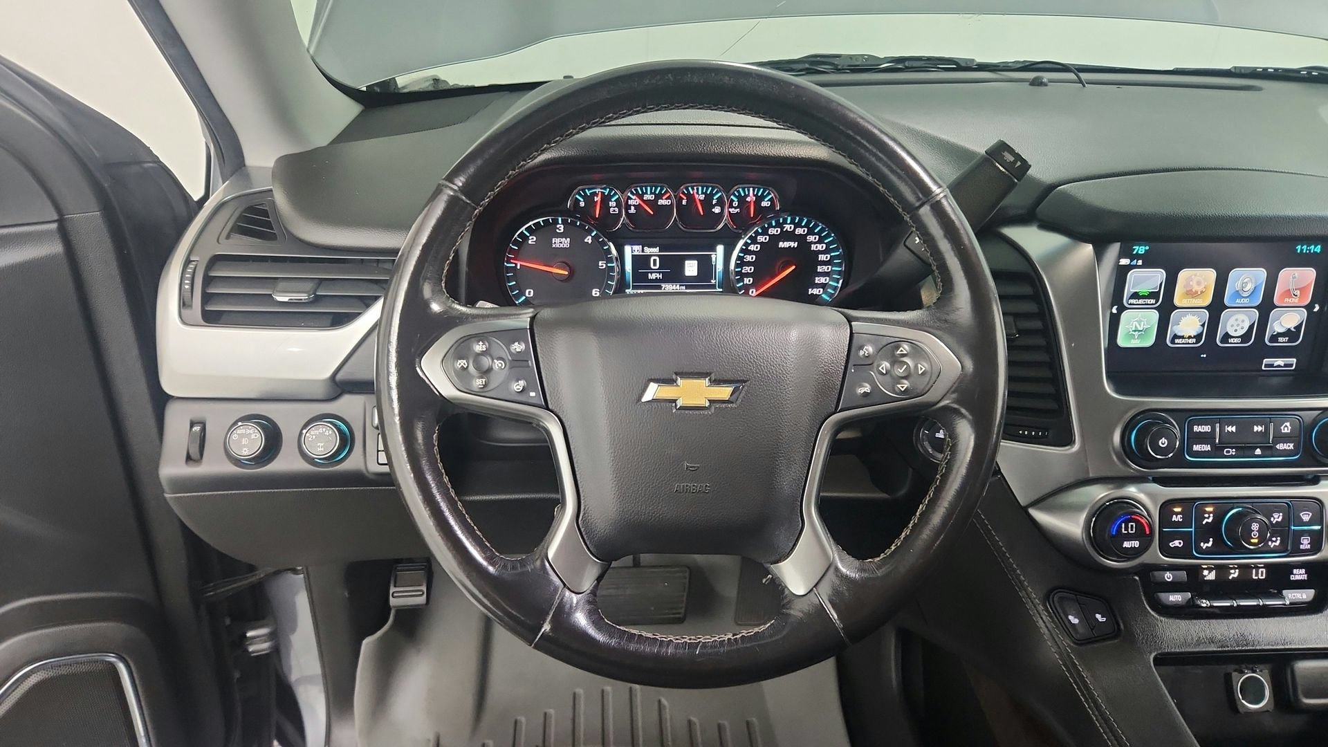 Used 2018 Chevrolet Tahoe LT w/ LT Signature Package AWD/4WD image 19