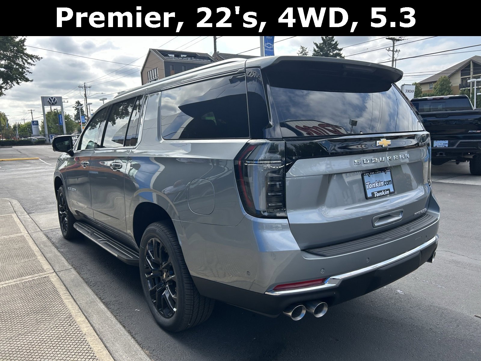 New 2025 Chevrolet Suburban Premier image 8
