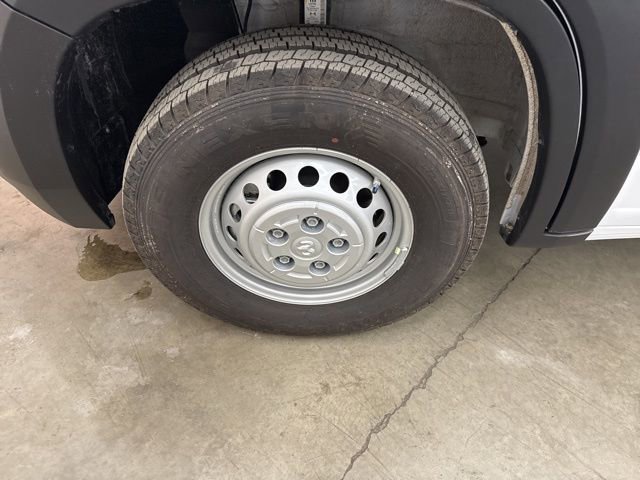 New 2026 RAM ProMaster 2500 w/ Convenience Group image 13