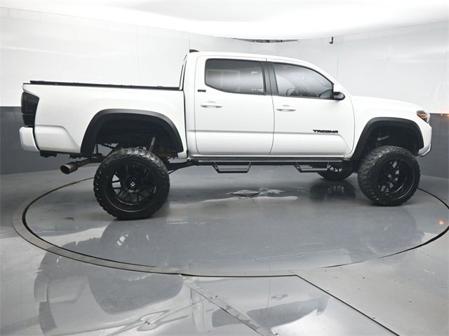 Used 2023 Toyota Tacoma 4x4 Double Cab image 10