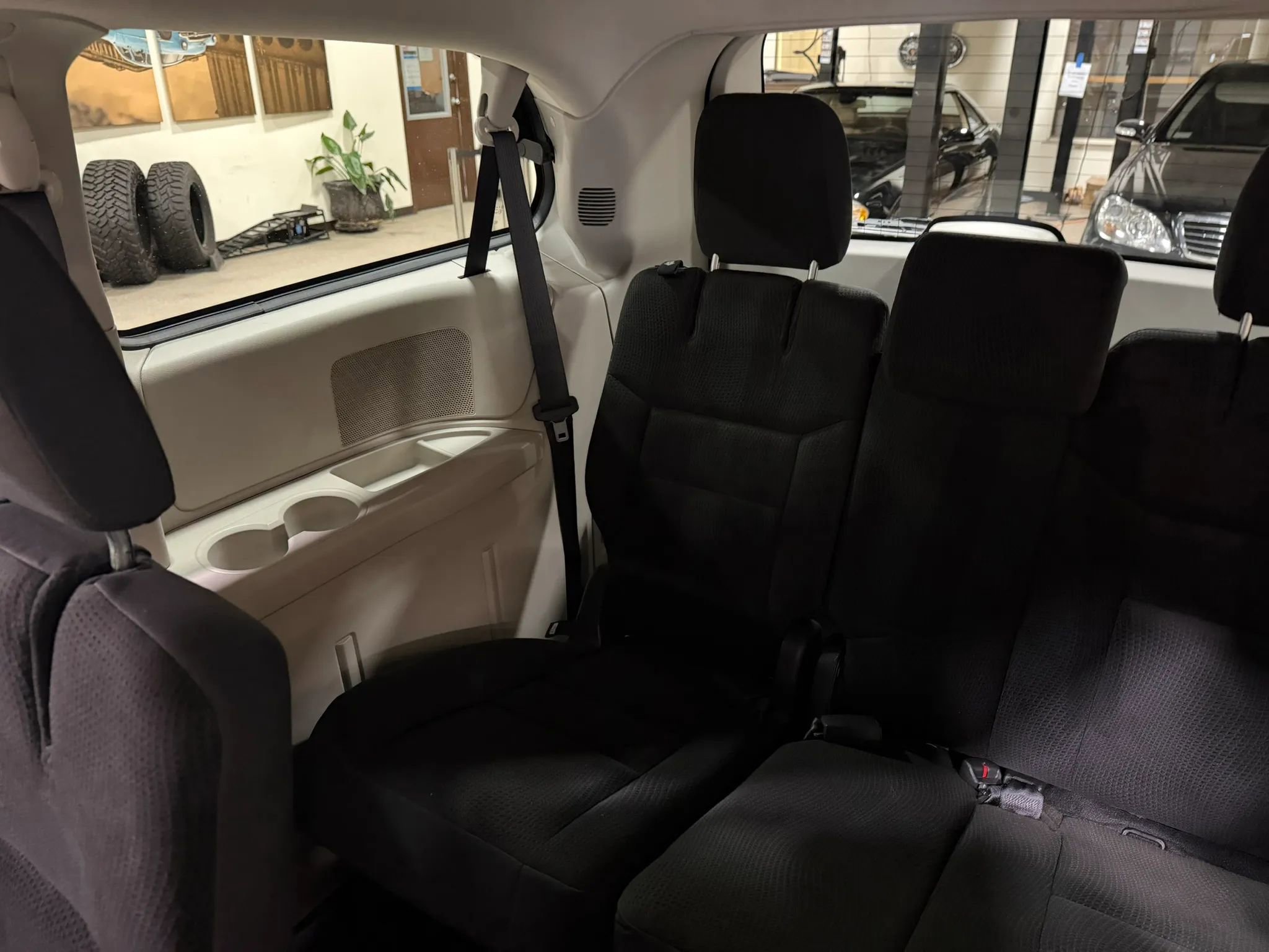 Used 2019 Dodge Grand Caravan SE image 43