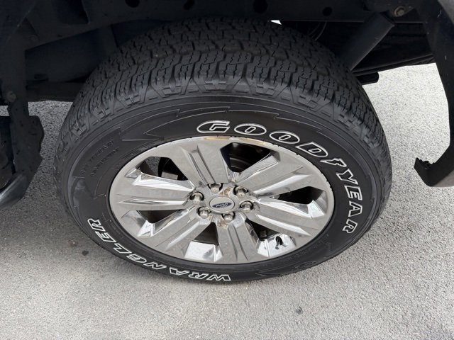 Used 2019 Ford F150 Lariat w/ Equipment Group 502A Luxury image 12