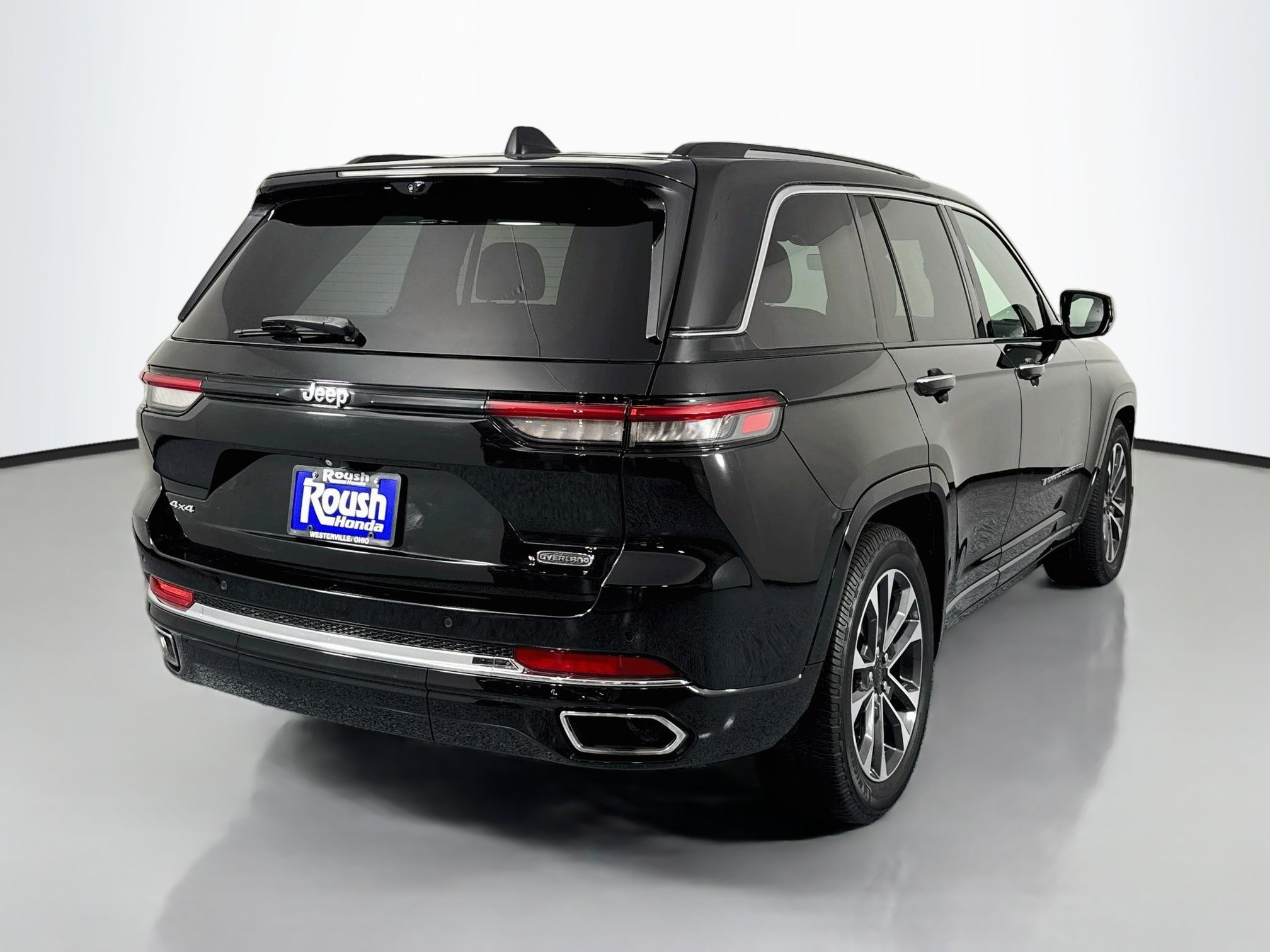 Used 2022 Jeep Grand Cherokee Overland w/ Adv Protech Group III AWD/4WD image 5