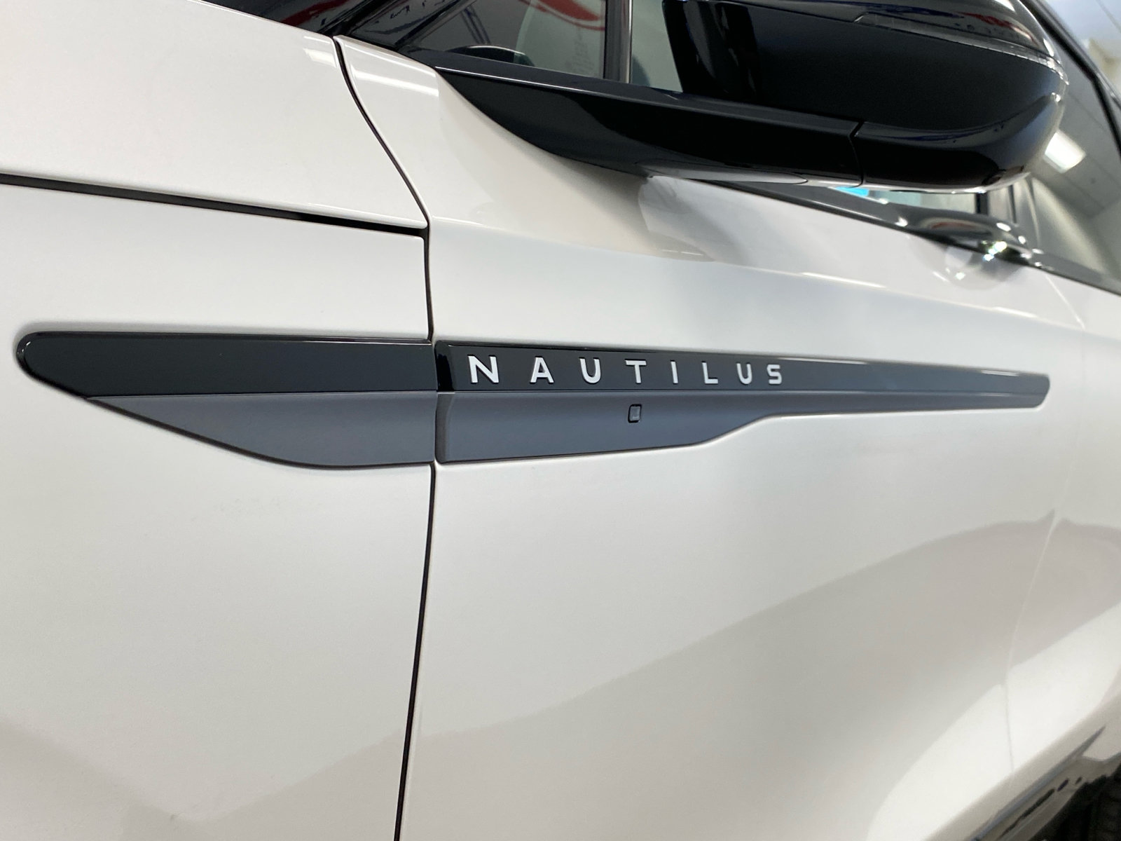 Used 2026 Lincoln Nautilus Reserve w/ Jet Appearance Package AWD/4WD image 13