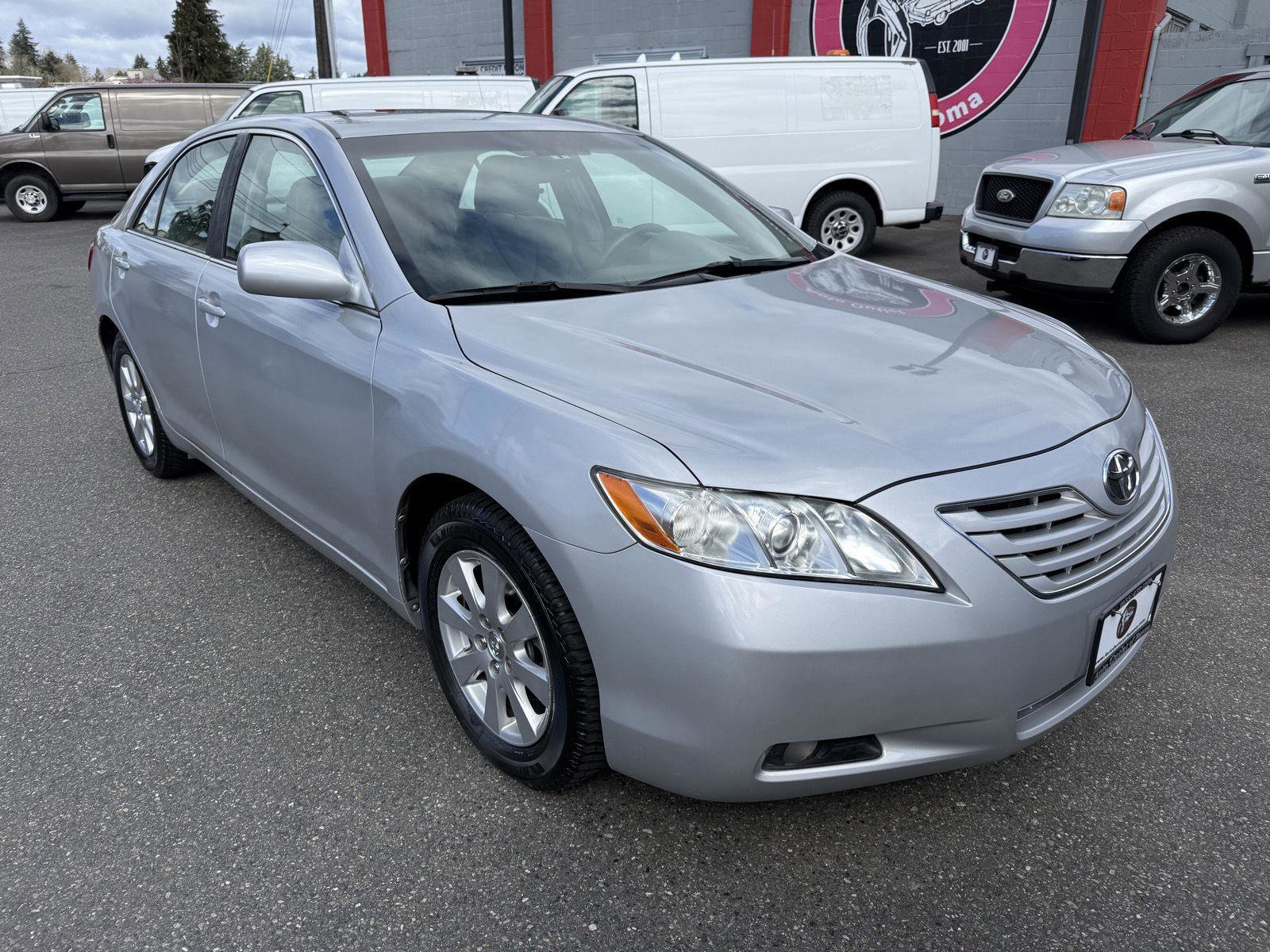 Used 2009 Toyota Camry XLE image 4