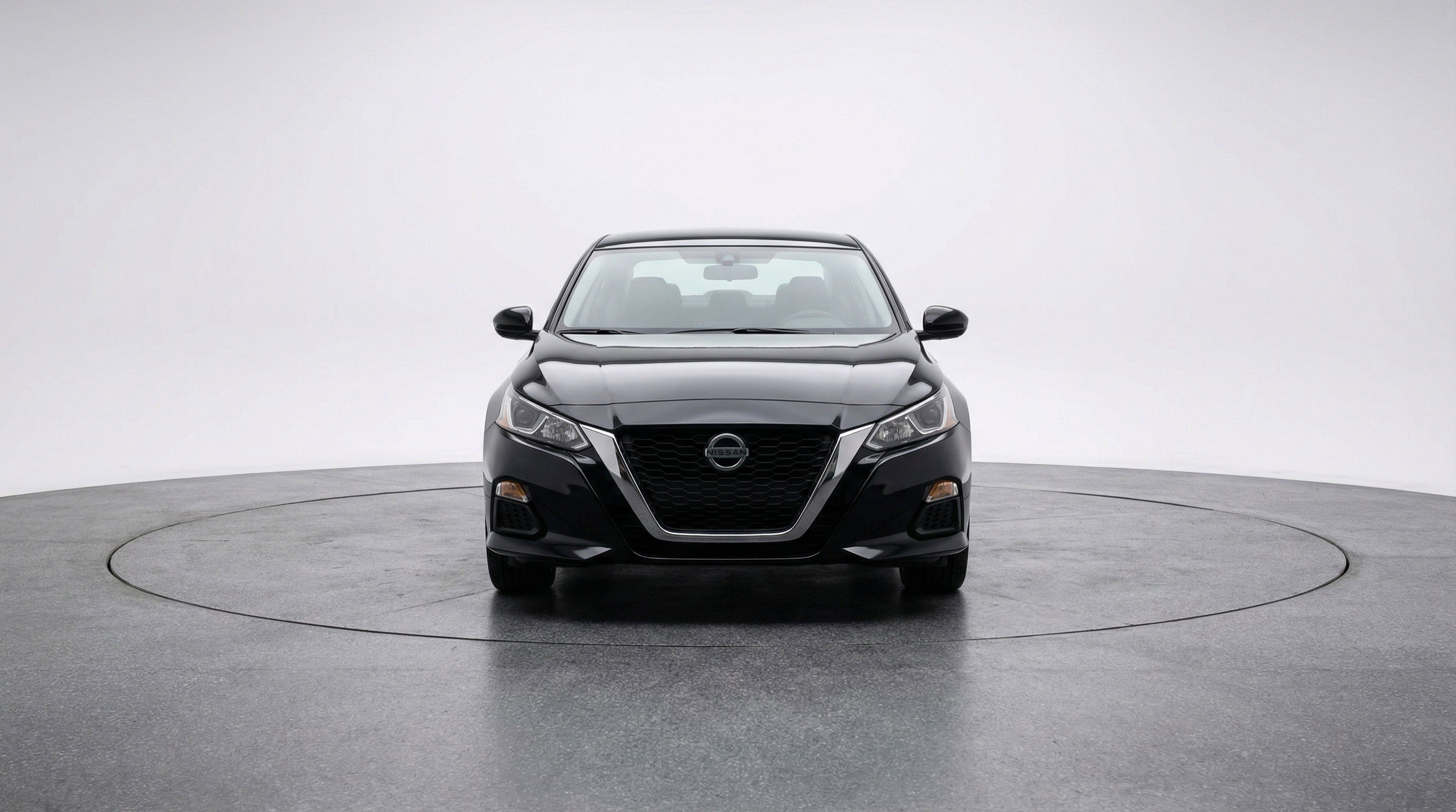 Used 2025 Nissan Altima 2.5 SV image 2