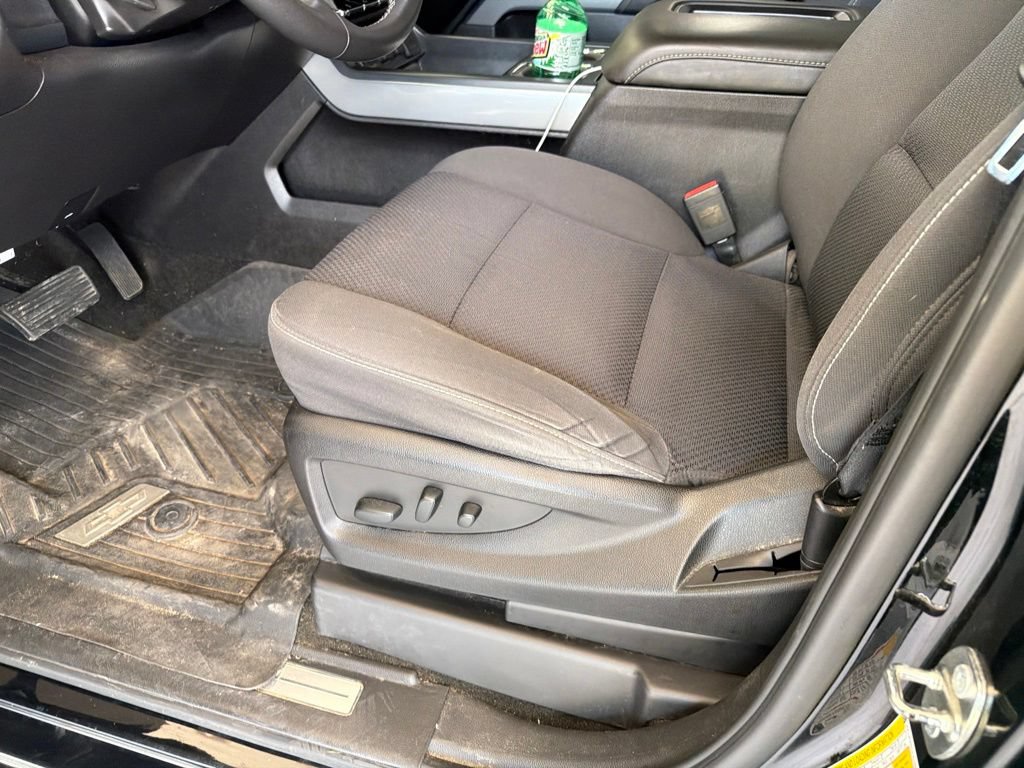 Used 2018 Chevrolet Silverado 1500 LT w/ All Star Edition AWD/4WD image 7