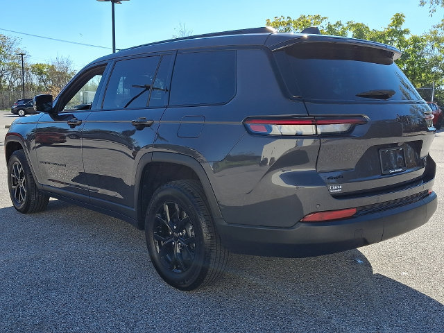 Used 2025 Jeep Grand Cherokee L Altitude AWD/4WD image 7
