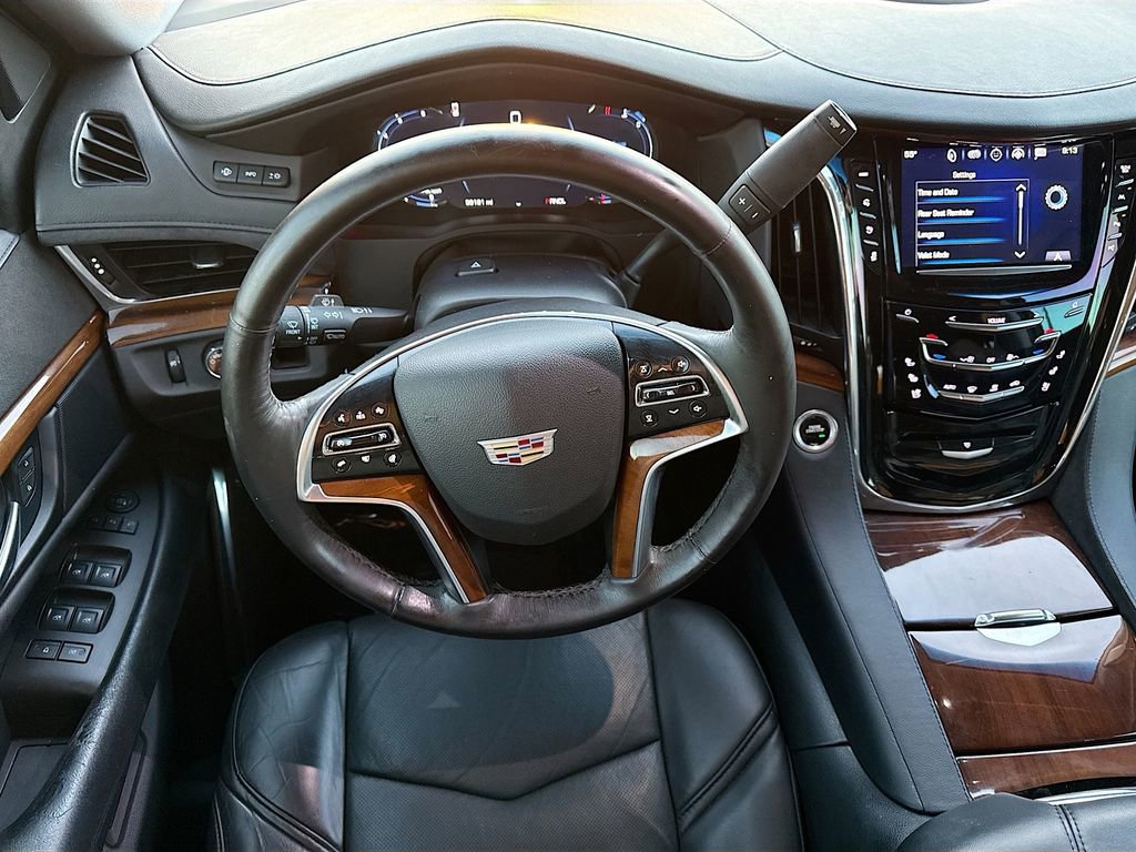 Used 2017 Cadillac Escalade Luxury image 18