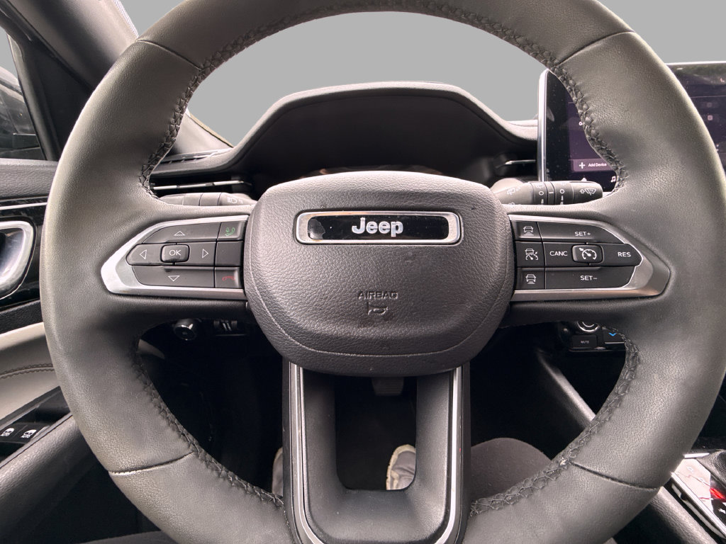 Used 2023 Jeep Compass Limited AWD/4WD image 17