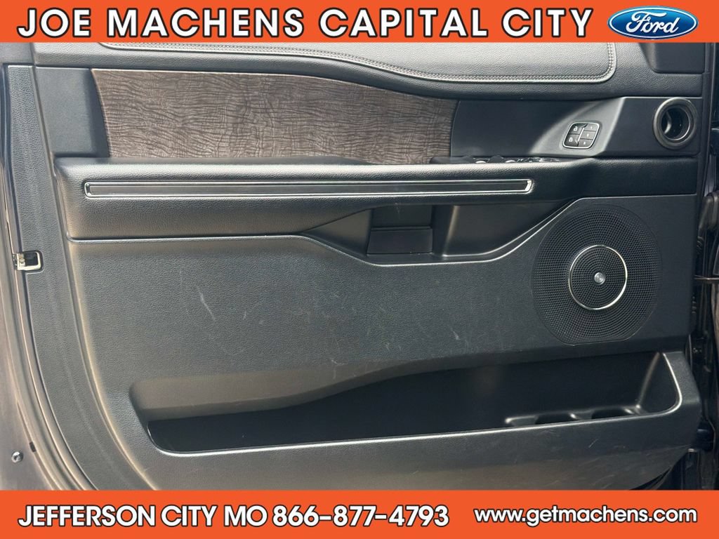 Used 2021 Ford Expedition Max Limited AWD/4WD image 18