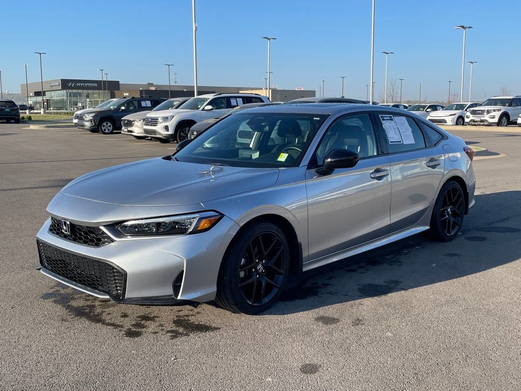 Used 2025 Honda Civic Sport image 3