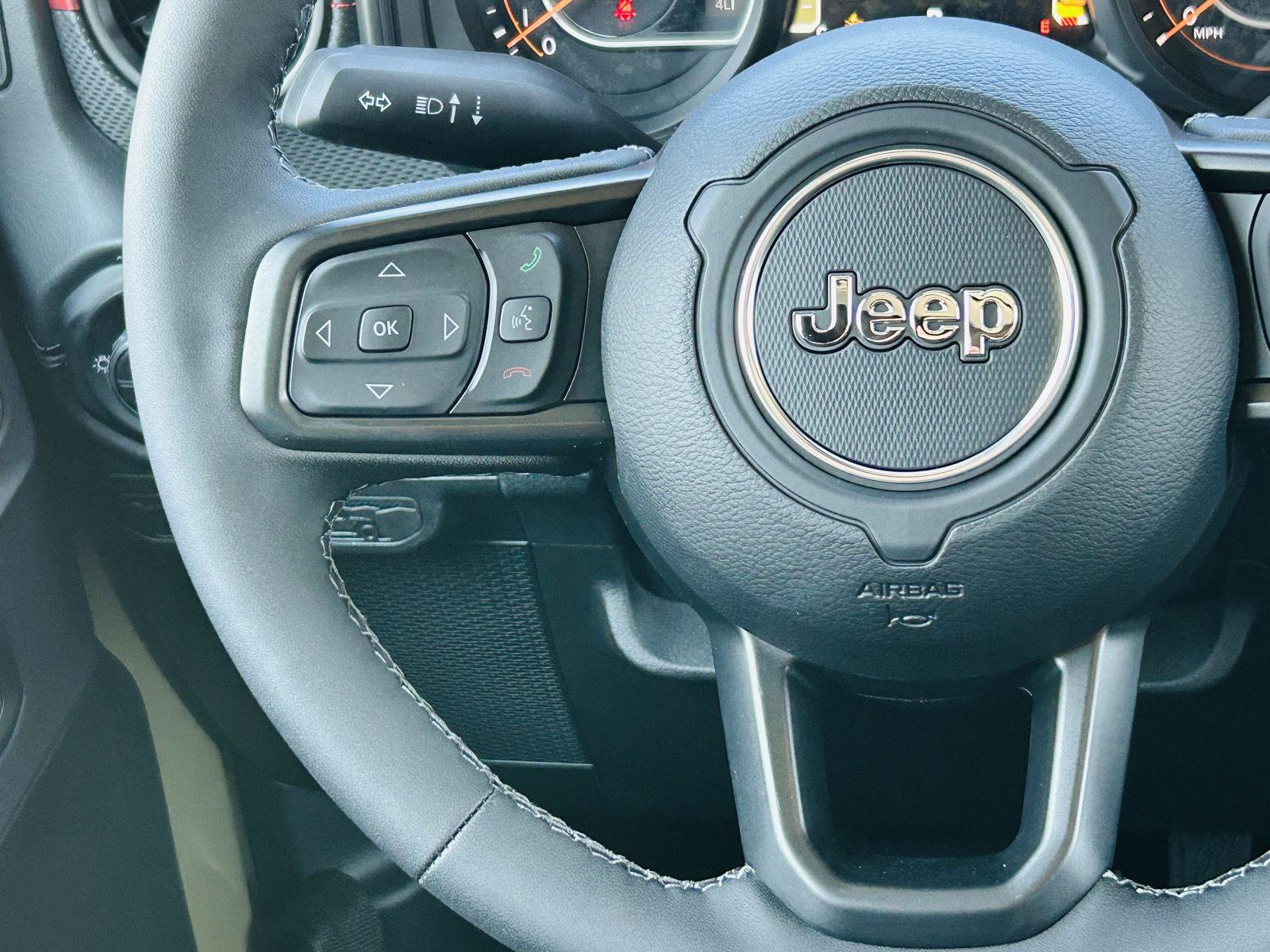 New 2026 Jeep Gladiator Rubicon AWD/4WD image 19