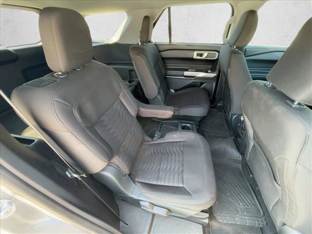 Used 2021 Ford Explorer XLT image 19