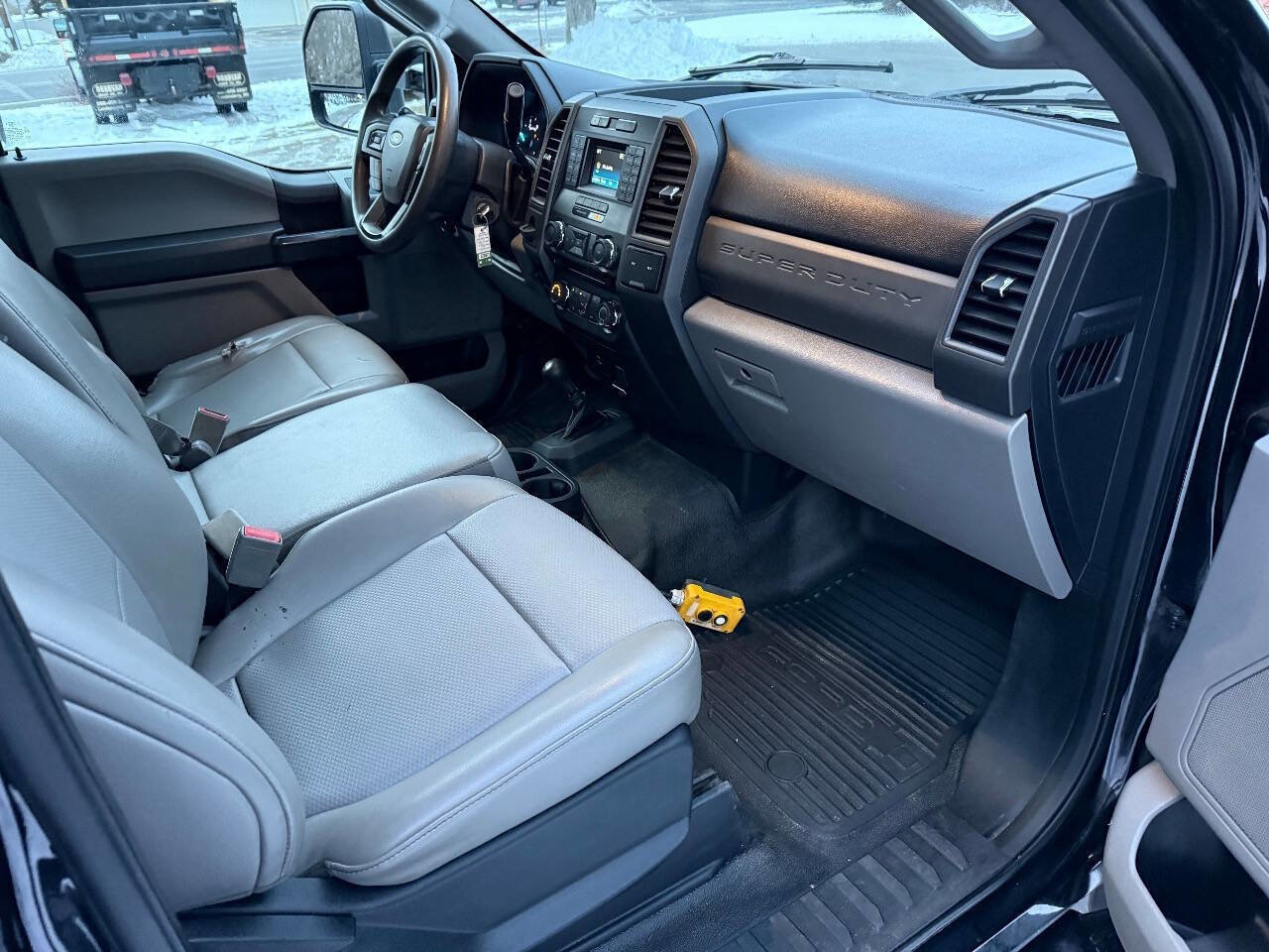 Used 2018 Ford F550 4x4 Regular Cab Super Duty image 15