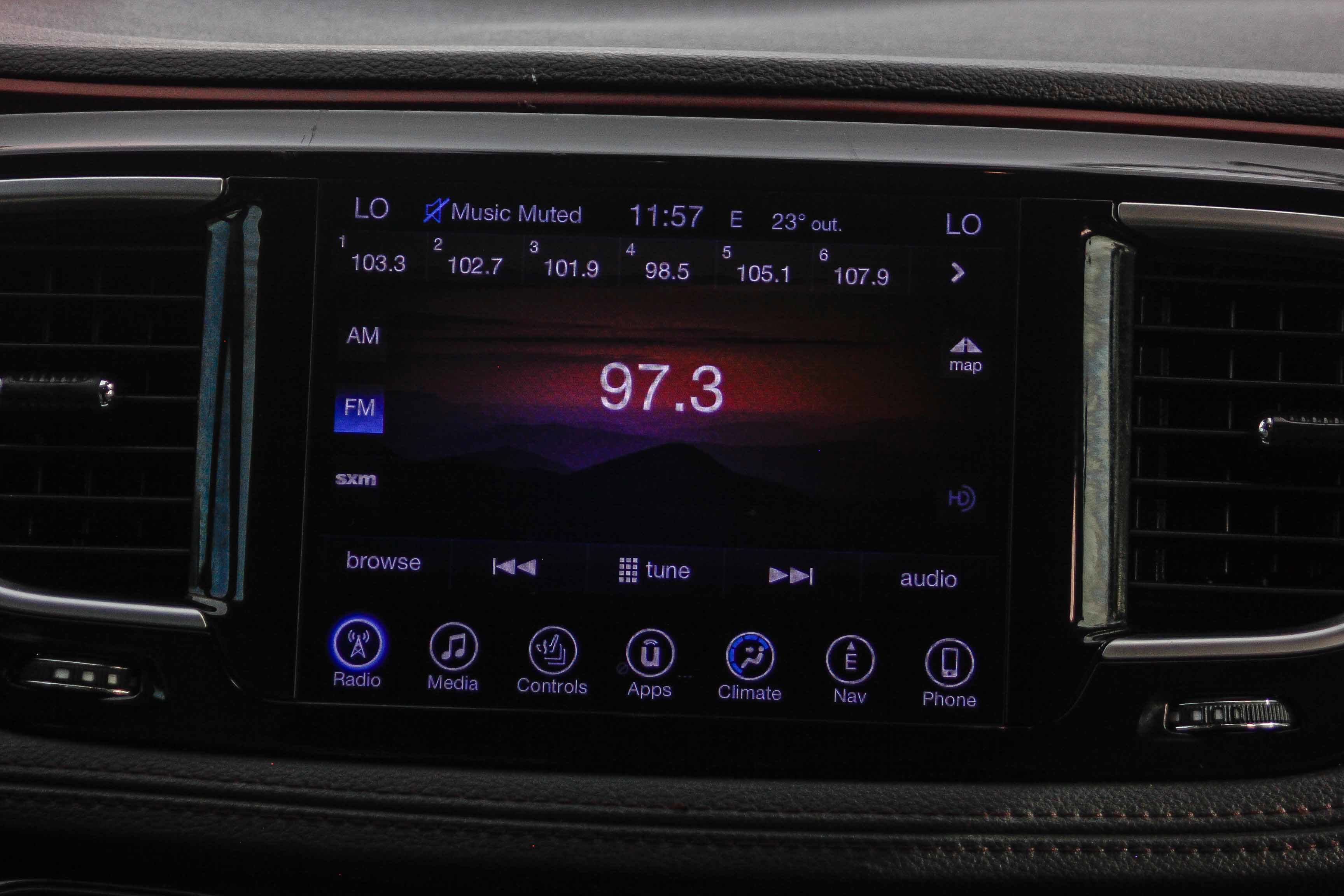 Used 2017 Chrysler Pacifica Limited w/ Advanced Safetytec Group image 14