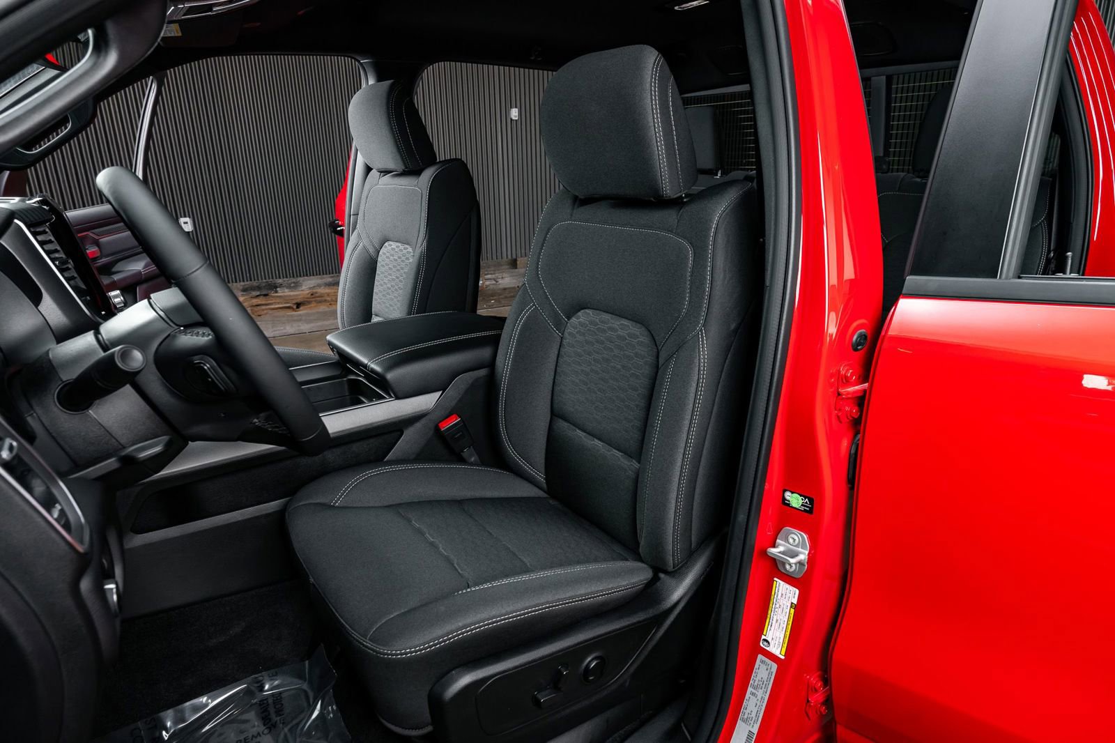 Used 2025 RAM 1500 Big Horn image 30