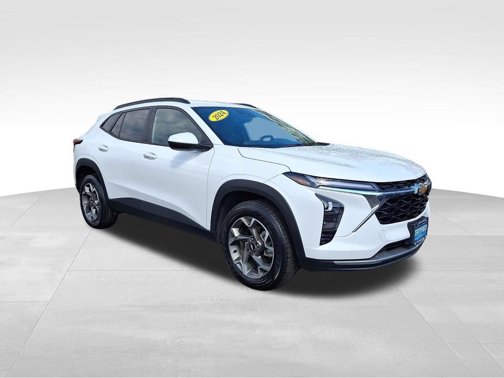 Certified 2024 Chevrolet Trax LT w/ Driver Confidence Package