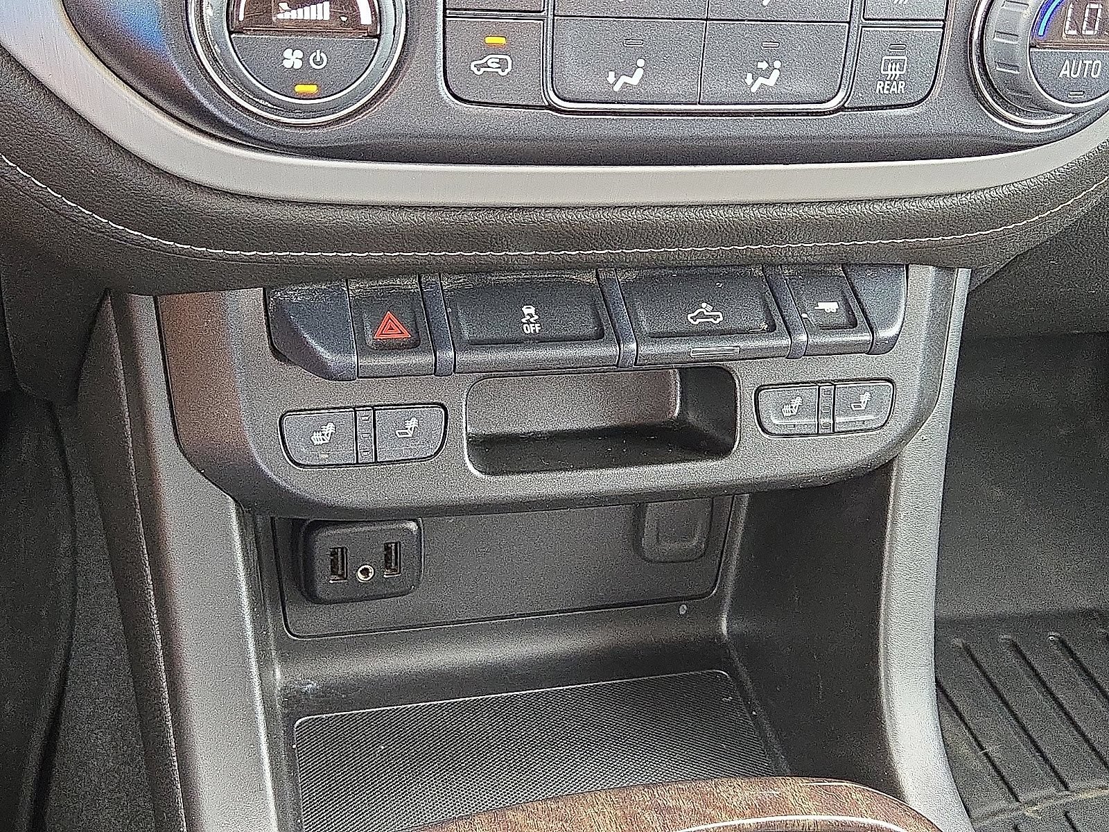 Used 2022 GMC Canyon Elevation w/ Elevation Premium Package AWD/4WD image 30