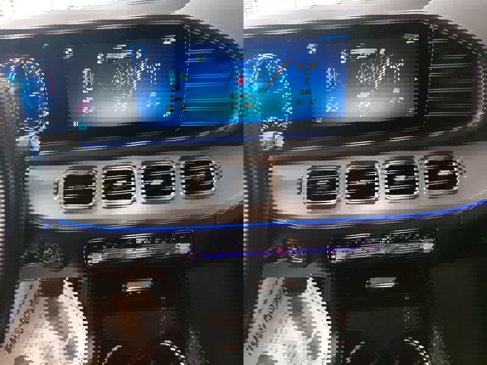 Used 2024 Mercedes-Benz GLE 450e 4MATIC image 21