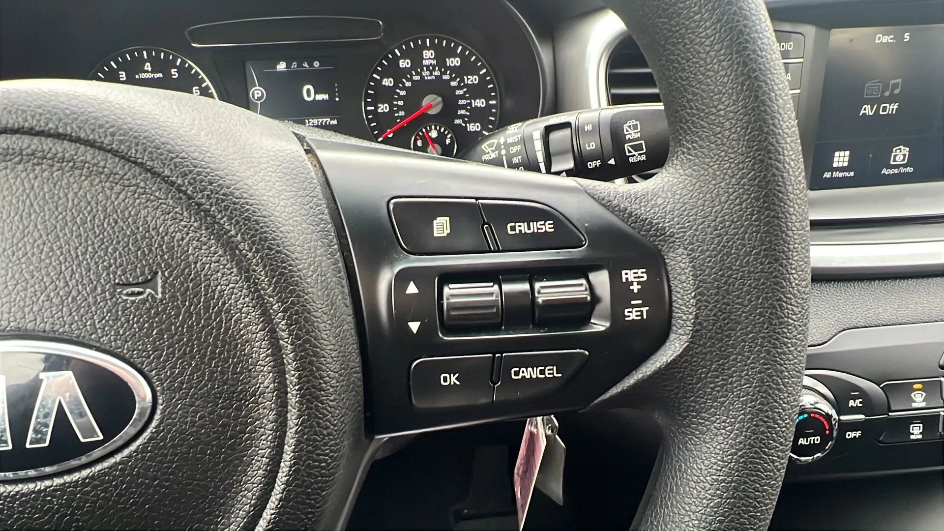 Used 2018 Kia Sorento LX image 16