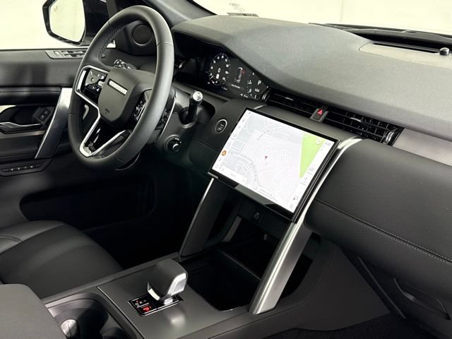 New 2026 Land Rover Discovery Sport Landmark AWD/4WD image 34