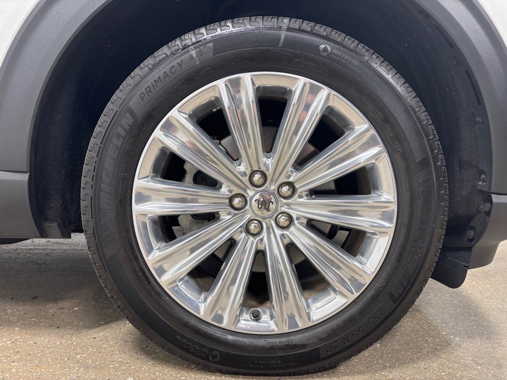 Used 2021 Ford Explorer King Ranch w/ Premium Technology Package image 11