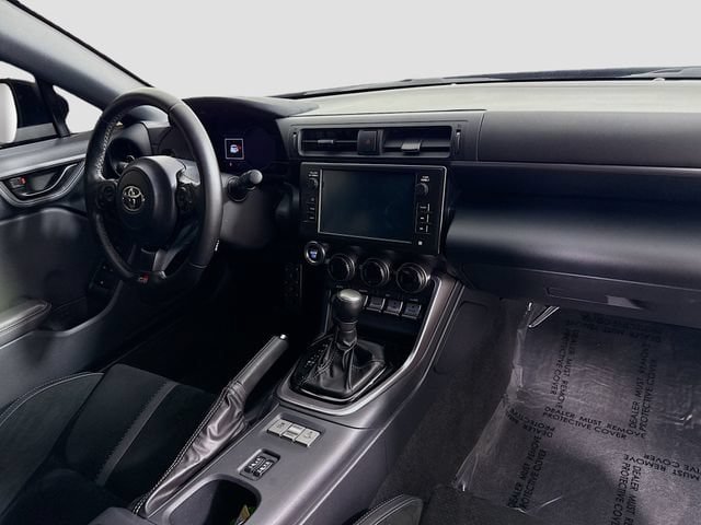Certified 2023 Toyota GR86 Premium RWD image 27