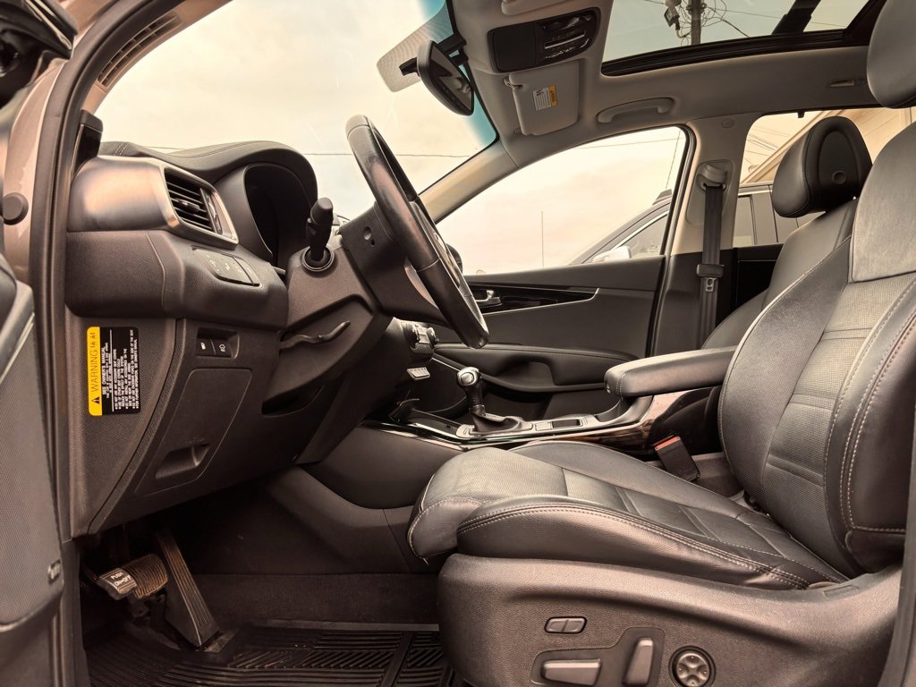 Used 2016 Kia Sorento SX image 10