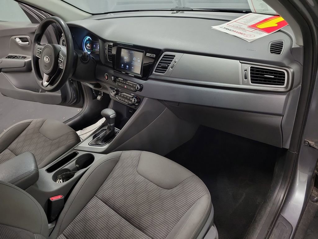 Used 2018 Kia Niro LX image 23