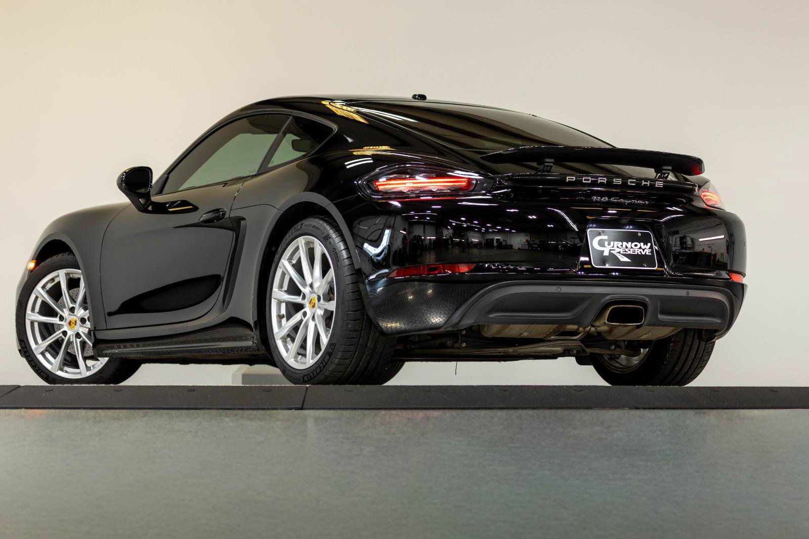 Used 2018 Porsche 718 Cayman RWD image 27