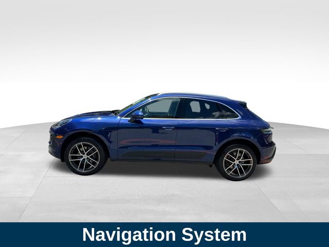 Used 2024 Porsche Macan image 2
