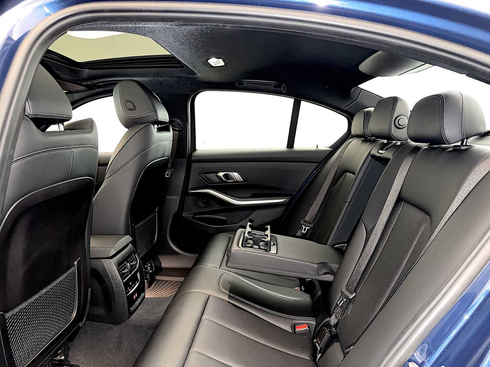 Certified 2023 BMW 330i xDrive Sedan w/ Convenience Package image 21