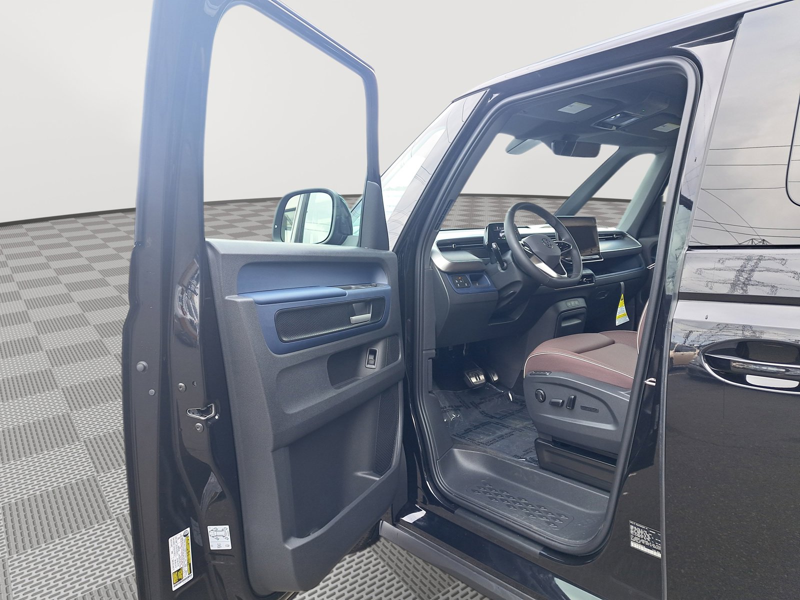 New 2025 Volkswagen ID. Buzz Pro S image 11