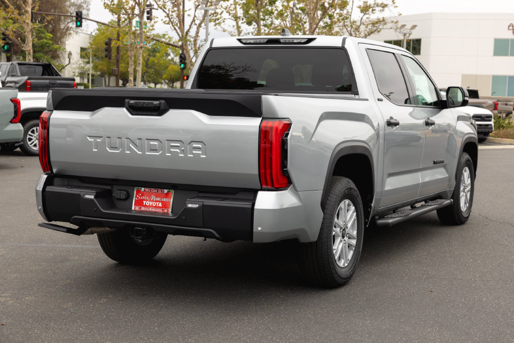 New 2026 Toyota Tundra SR5 w/ SR5 Convenience Package RWD image 5