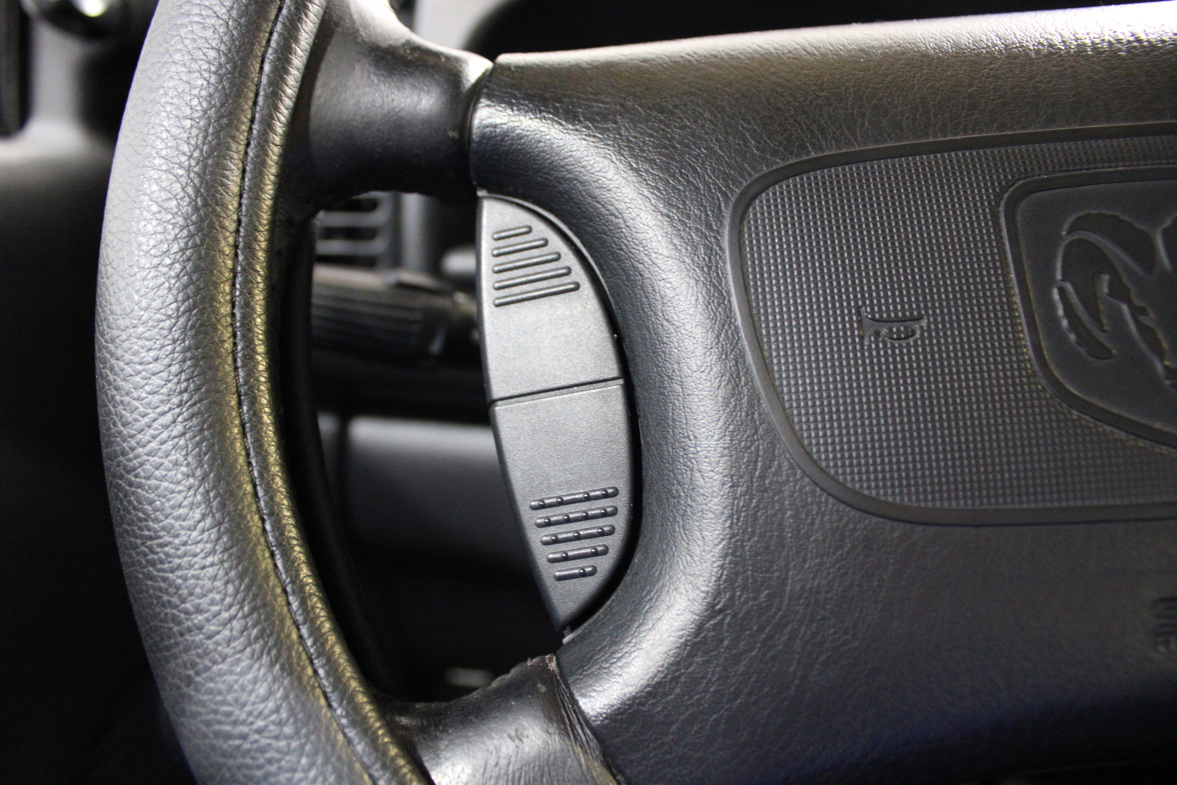 Used 1998 Dodge Ram 2500 Truck 4x4 Quad Cab image 9