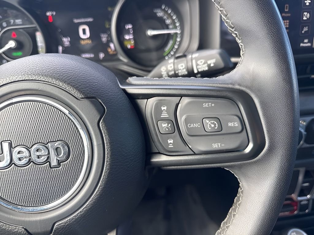 Used 2025 Jeep Wrangler Willys 4xe image 14