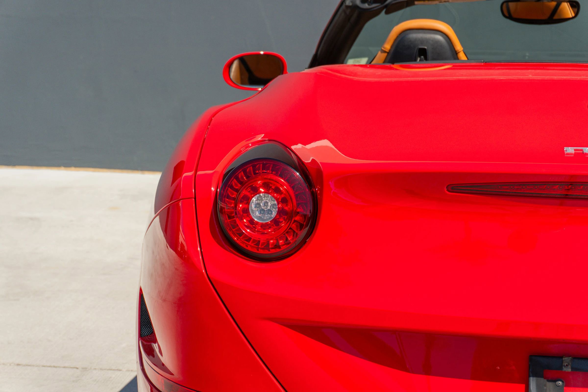 Used 2017 Ferrari California T image 46