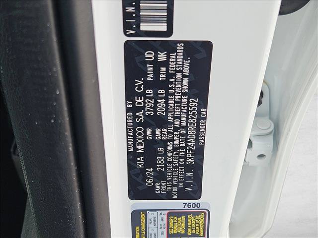 Used 2024 Kia Forte LX FWD image 15