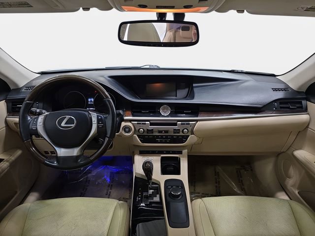 Used 2013 Lexus ES 350 w/ Luxury Pkg image 10