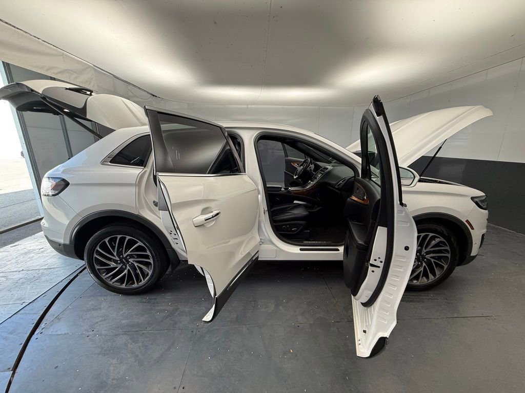 Used 2019 Lincoln Nautilus Reserve image 20