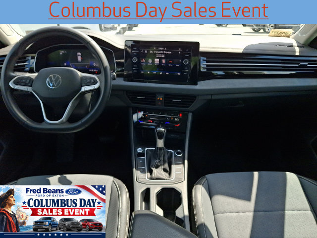 Used 2025 Volkswagen Jetta SE FWD image 15