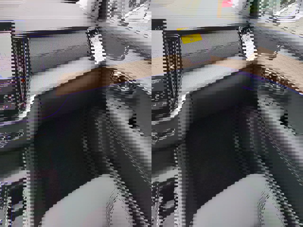 New 2026 Volvo XC90 B5 Plus image 15