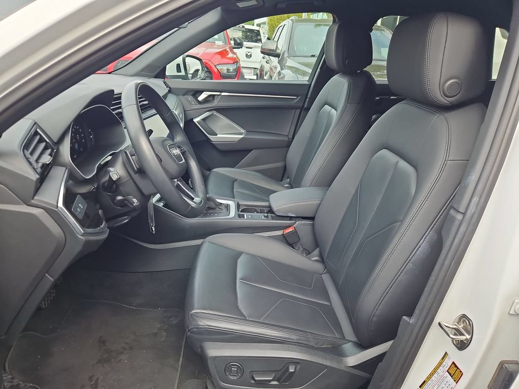 Used 2025 Audi Q3 2.0T Premium AWD/4WD image 12