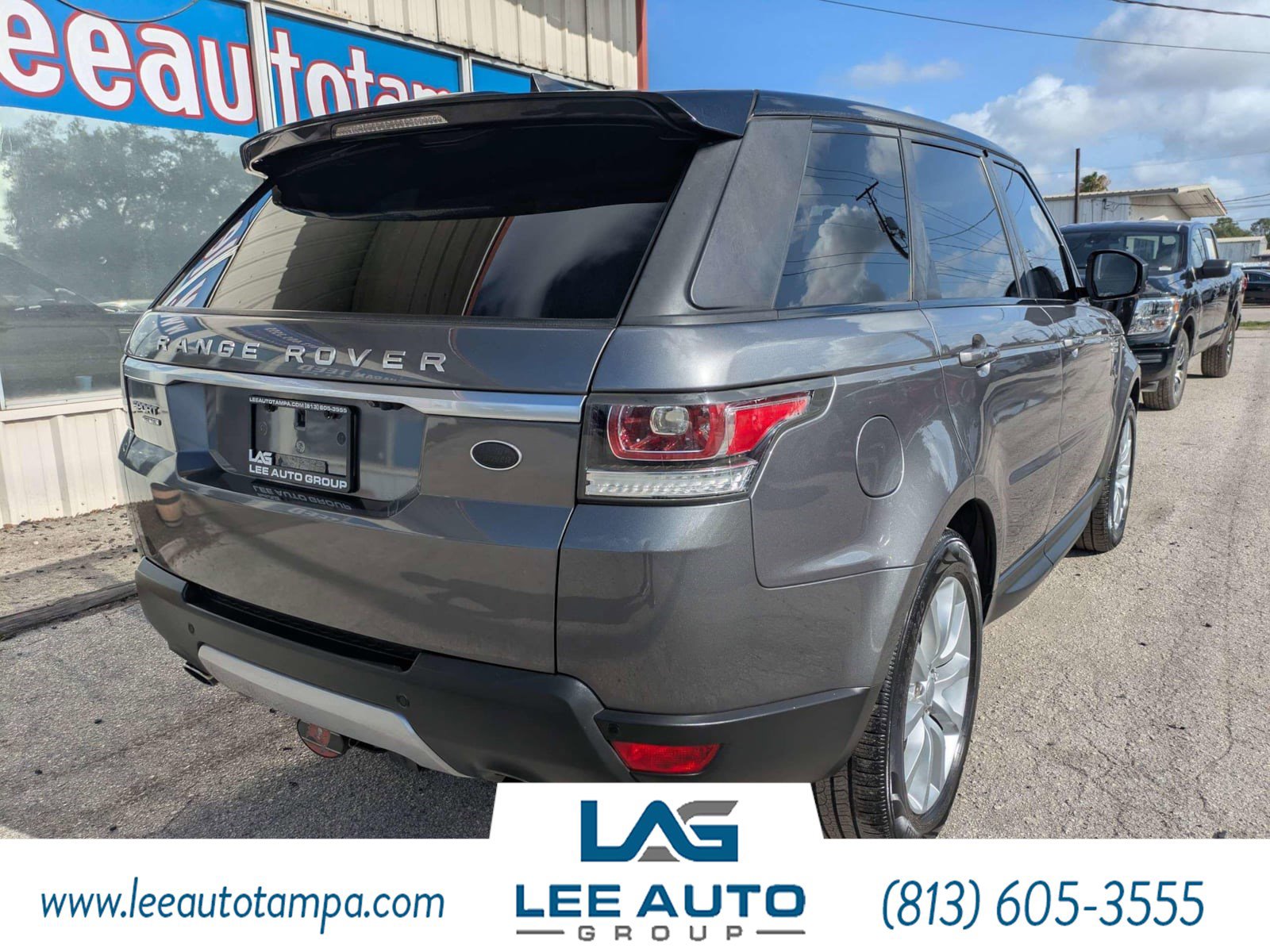 Used 2017 Land Rover Range Rover Sport HSE AWD/4WD image 3