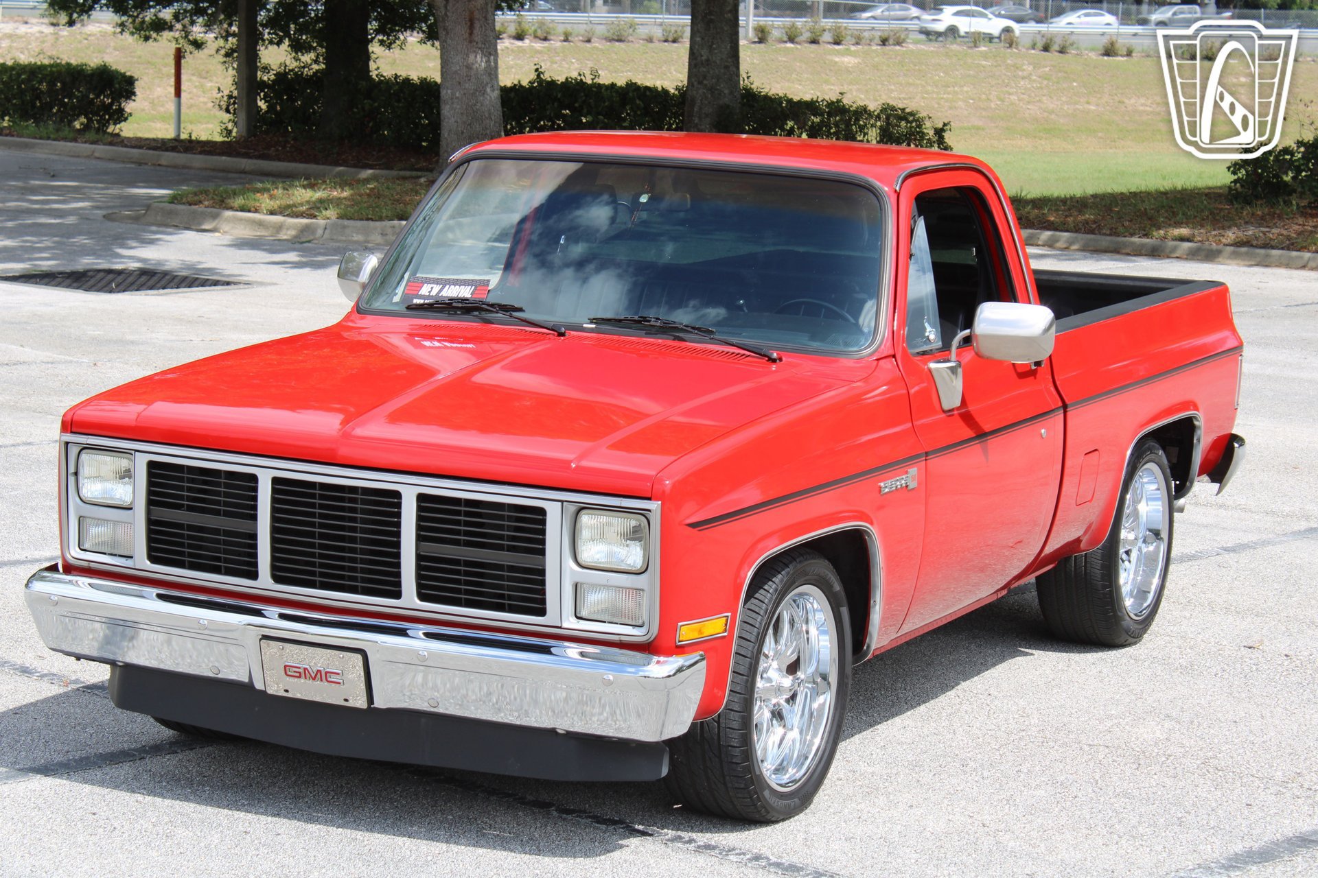Used 1987 GMC Sierra 1500 2WD Regular Cab image 2