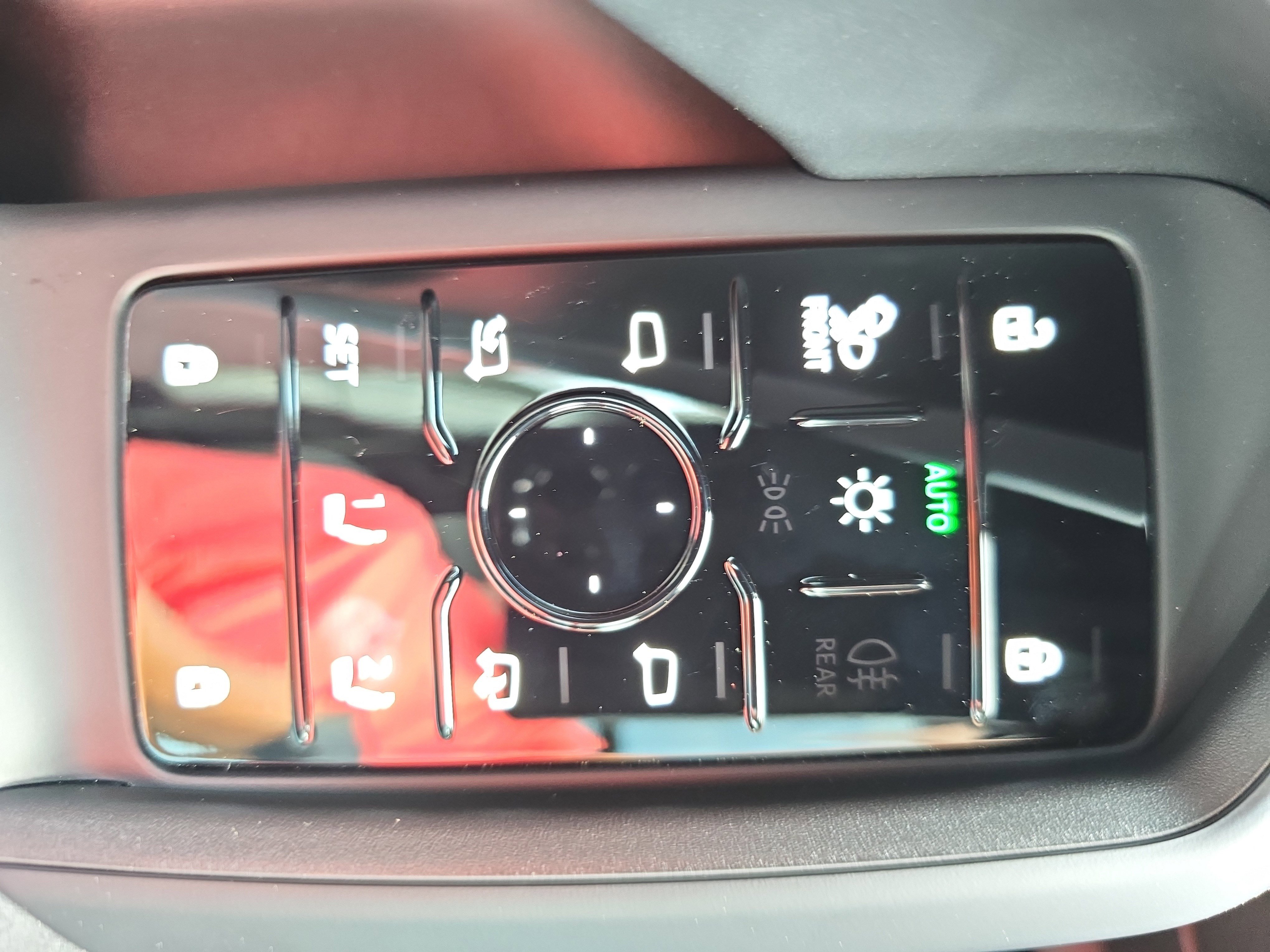 New 2026 Audi SQ5 Premium Plus image 24