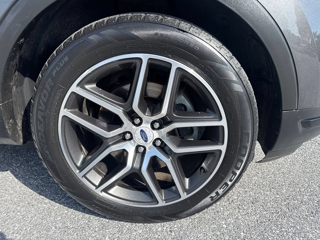 Used 2018 Ford Explorer Sport w/ Equipment Group 401A AWD/4WD image 35